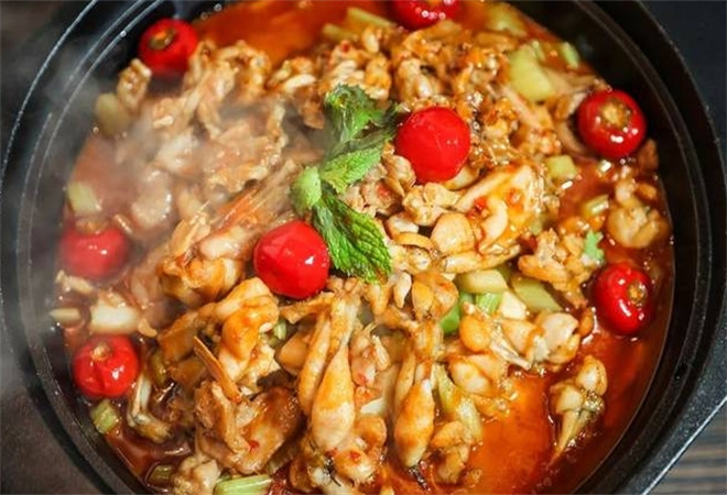 特色牛蛙火鍋加盟