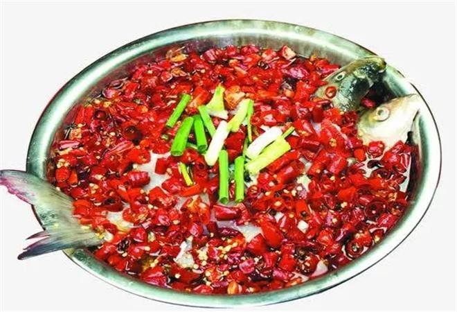 朱世红钢盆水煮鱼
