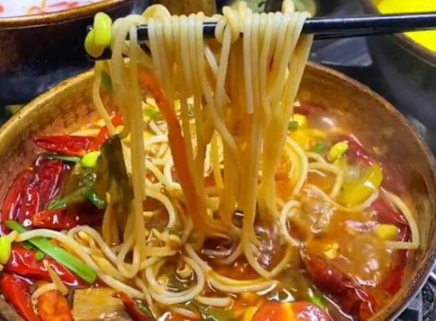 少野家锅锅米线