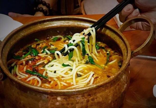 少野家锅锅米线