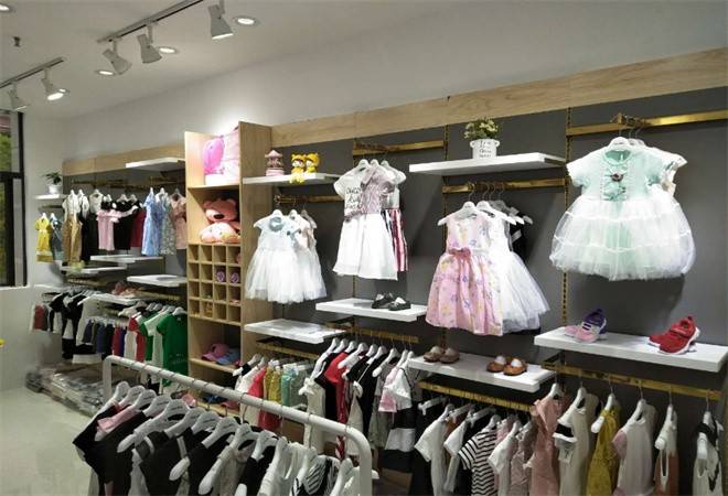 儿童服饰折扣店