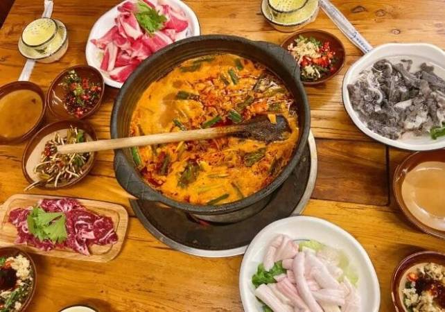 山万山贵州酸汤牛肉火锅