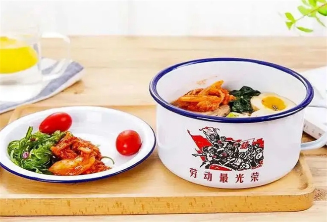 大茶缸老式麻辣燙