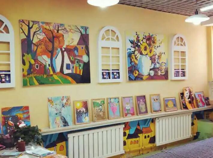 彩歌美术 彩歌美术