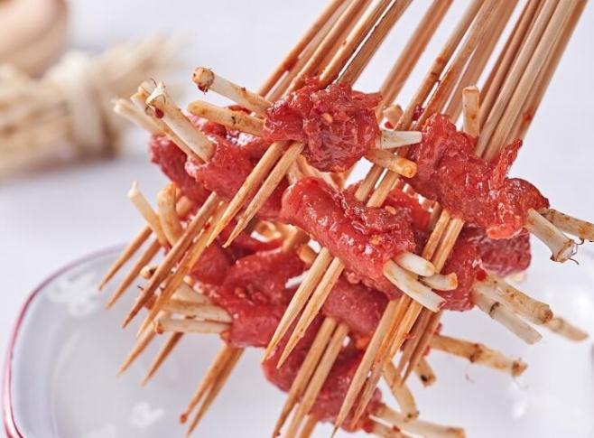 龍師兄串串香加盟