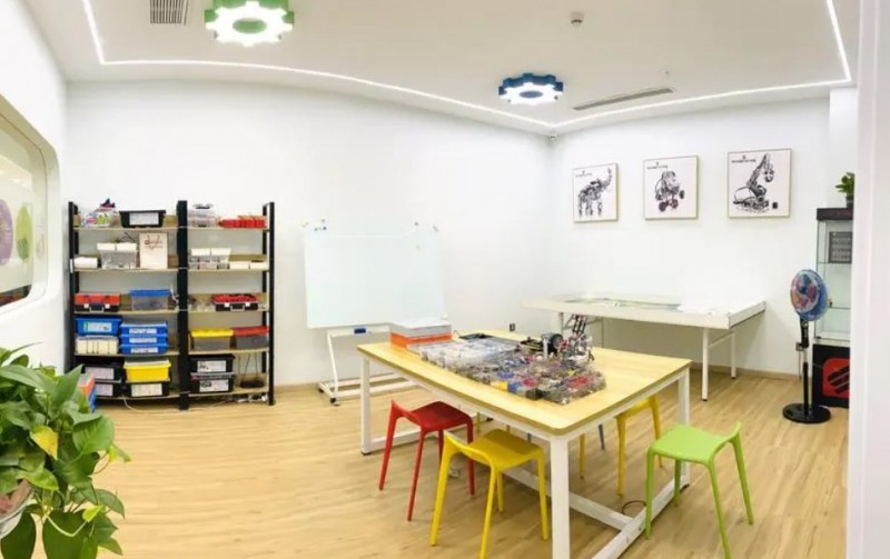 乐学乐创机器人教育加盟