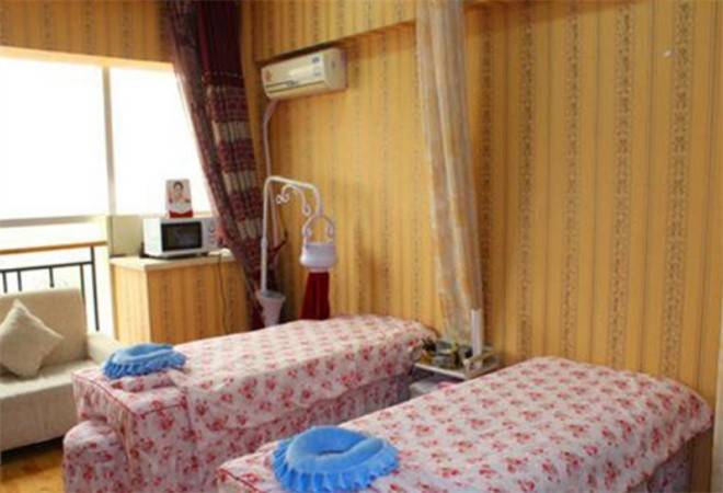 月满阁母婴护理