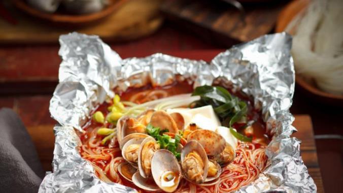 口口香花甲米线加盟