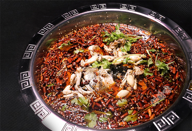 重慶美蛙魚頭火鍋