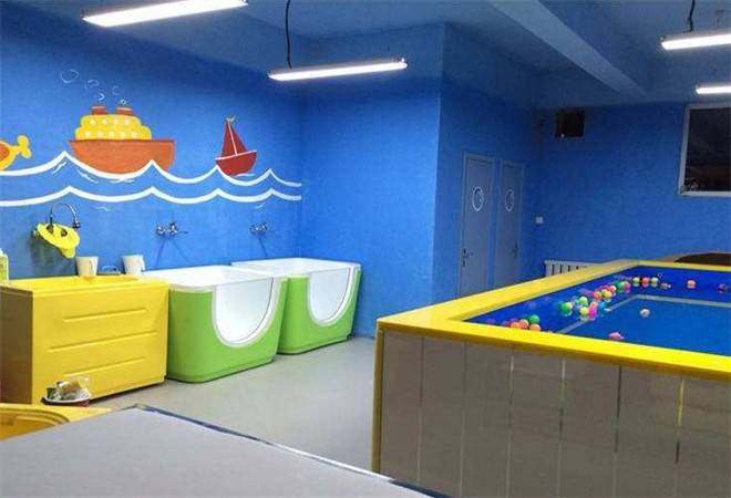 婴幼儿游泳中心
