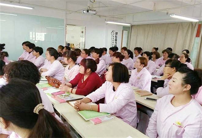 月嫂培训中心加盟