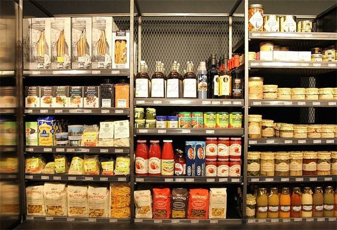 进口休闲零食店