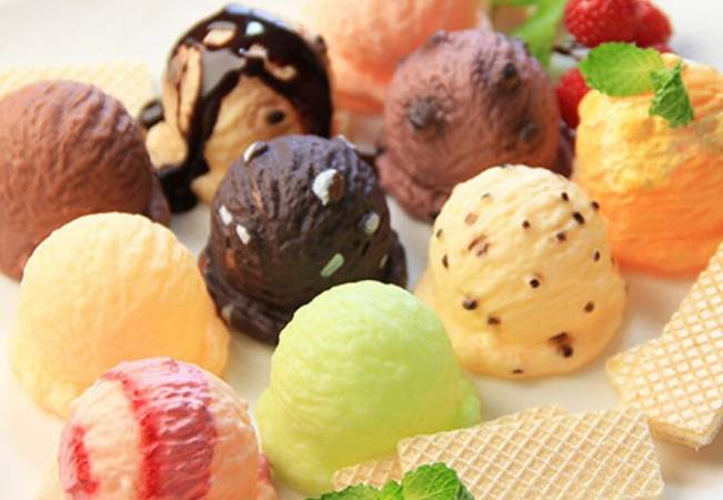 冰激凌甜品
