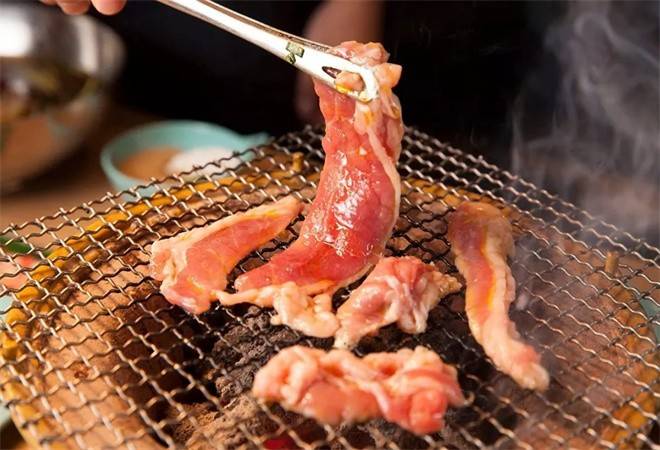 探牛鲜切泥炉烤肉