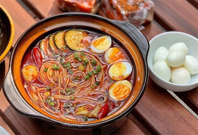 黔渝记火锅米线