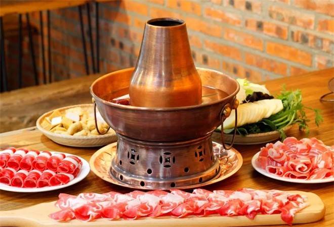 無锁胃铜锅涮肉