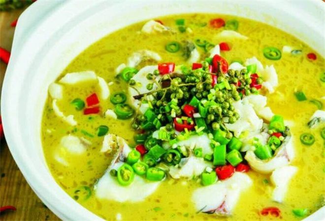 魚游世界椒麻青椒魚