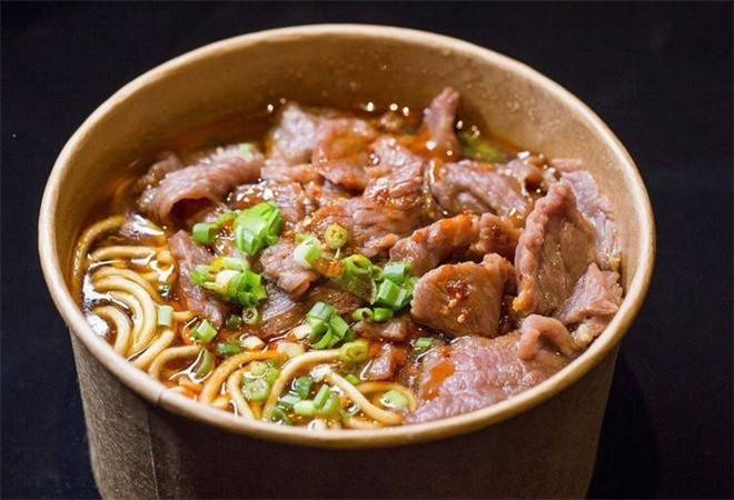 柳三哥生烫牛肉面