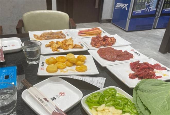牧鼎牛火锅烤肉