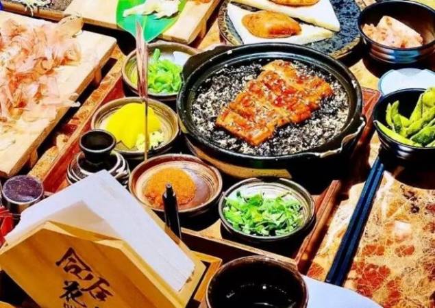 令谷花开日料店加盟