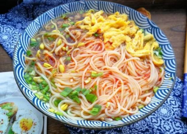 米墩儿鲜汤米线