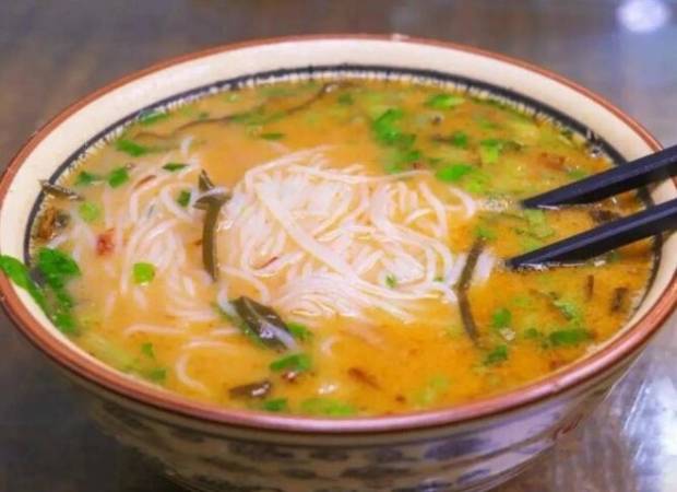 米墩儿鲜汤米线