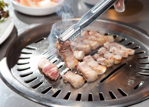 稽炙牛自助烤肉