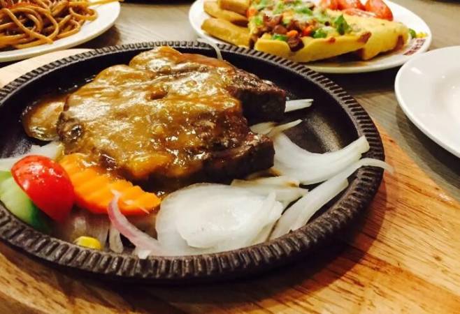 就犟牛排自助西餐厅