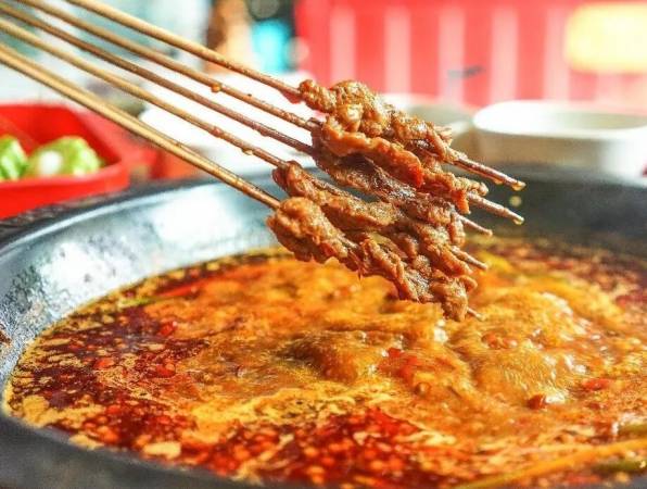 捞格牛肉串串火锅