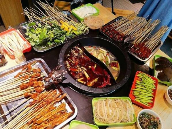高记成都串串火锅