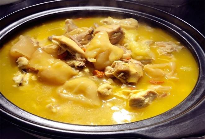 兑火金汤花胶鸡