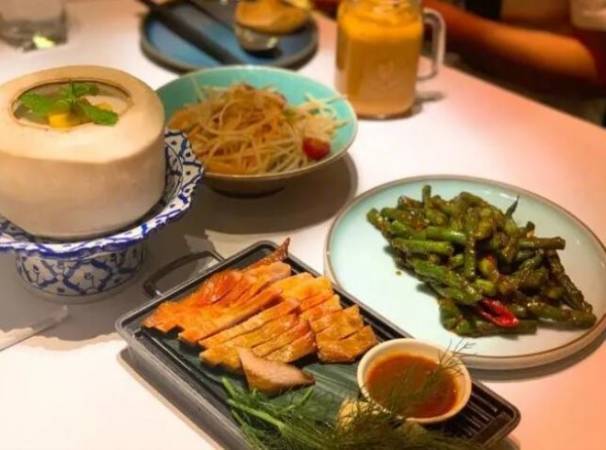 泰加泰式概念餐厅