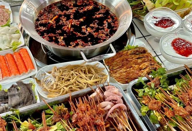 牛兮兮串串火锅