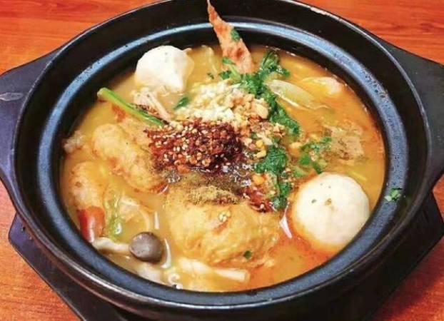 沙锅麻辣烫