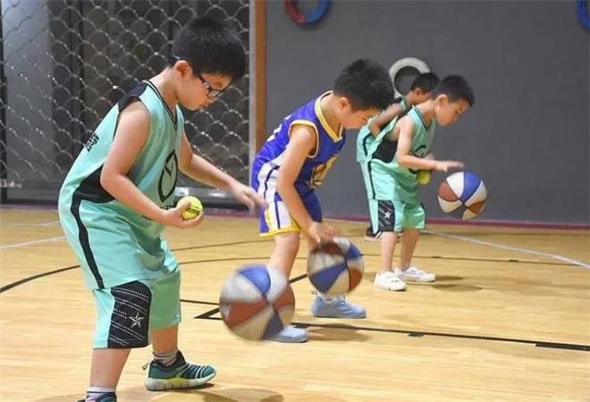 启跳青少年篮球教育