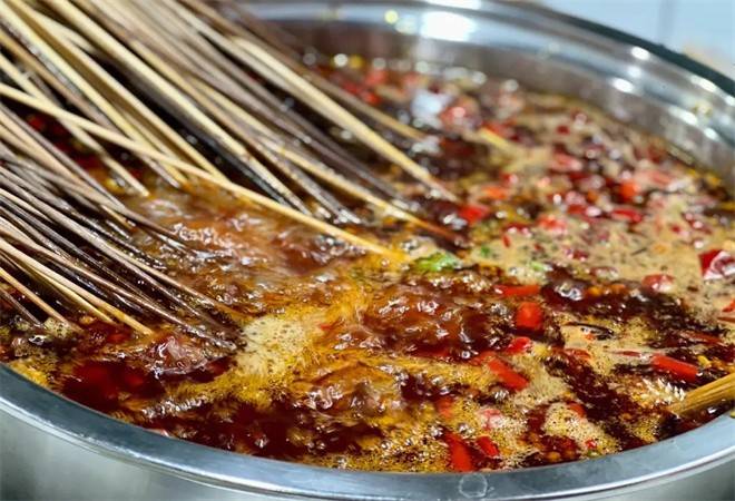 龙户人家串串香