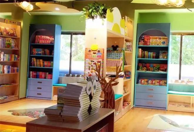 品未成长儿童书店