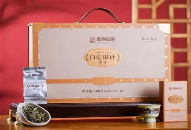 鼎存白茶