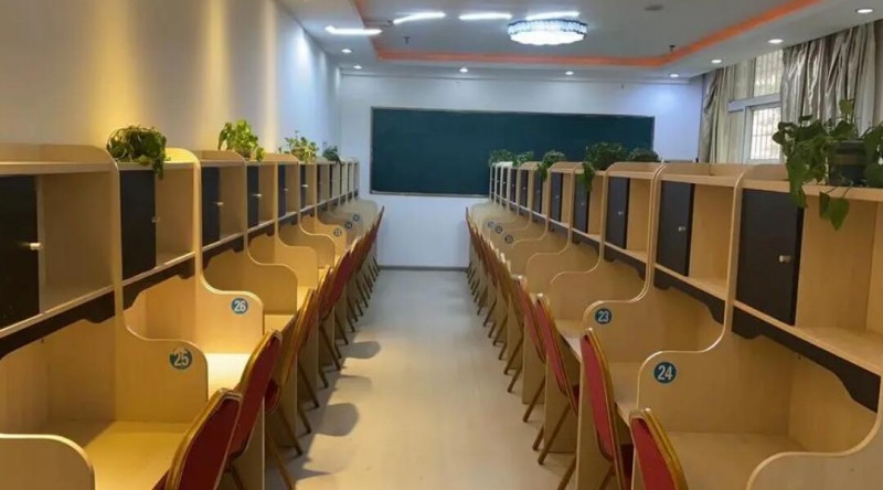 至优自习室加盟