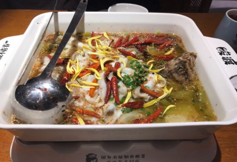 酸渡老坛子酸菜鱼