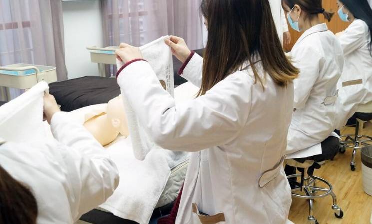 诗姿美淡斑祛痘