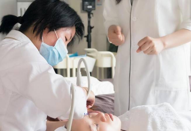 曼容颜袪斑祛痘