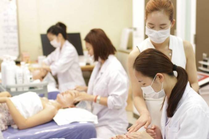 靓颜祛斑祛痘中心