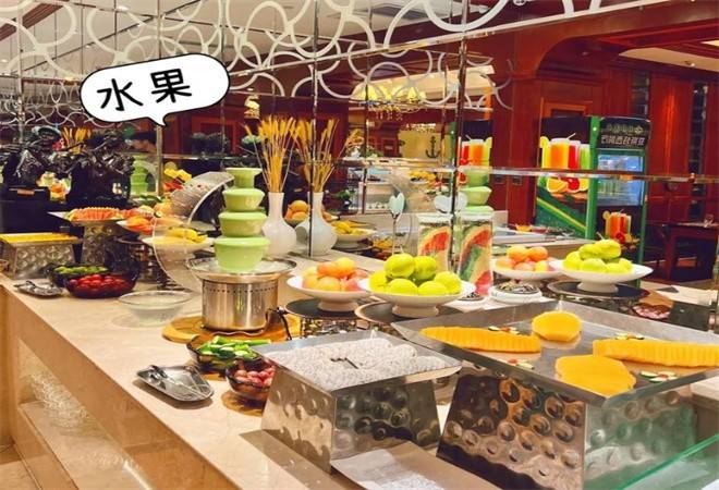 菲斯特海鲜牛排自助