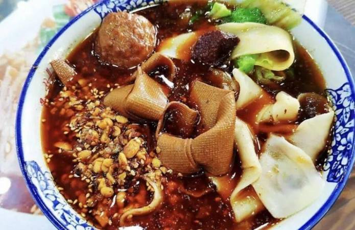 刘八两牛肉板面