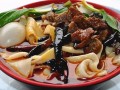 刘八两牛肉板面