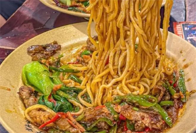 方铲铲成都板凳面