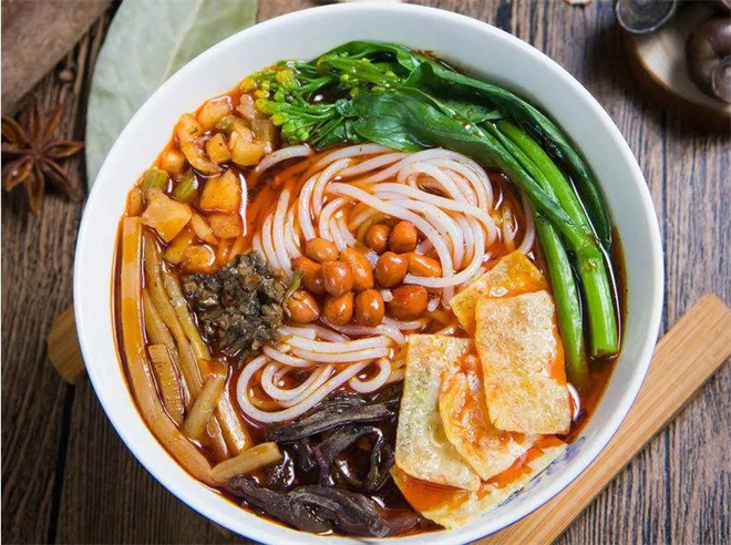 香當道螺螄粉加盟