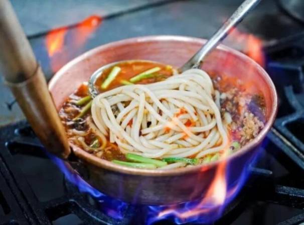 傣三鲜小锅米线