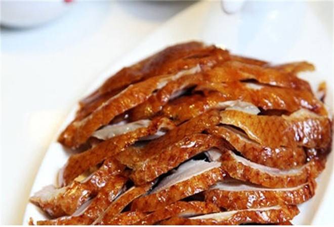 食夫指手撕烤鸭